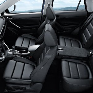 2015-Mazda-CX-5-interior-seats.jpg