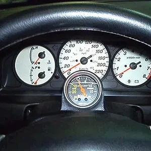 mazda mp3 '02 turbo guage.jpg