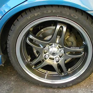 konig_holes_up_close.jpg