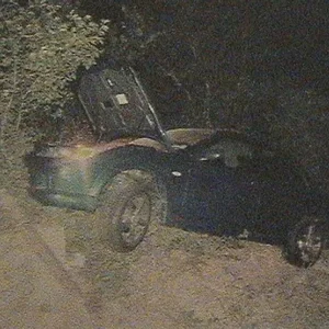 car 005.jpg