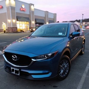 2017 Mazda CX-5 Touring.jpg