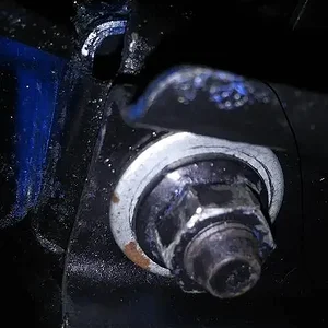 P5 -Oversized Hardened Washer Installed Between Nut and Rear Engine Support Bracket.jpg