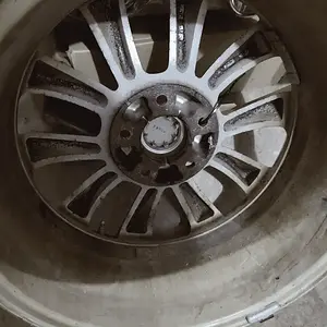 dirty kia rim.png