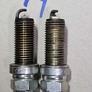 OEM vs NGK 4.jpg
