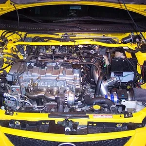 new-engine-in-bay.jpg