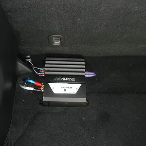 Alpine_Amp.jpg