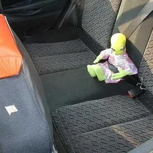 JPG P5 Int Alien Bebe.webp