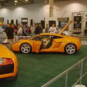lambo 2.webp