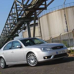 Ford Mondeo ST220.webp