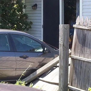 Apt.& car accident 013.webp