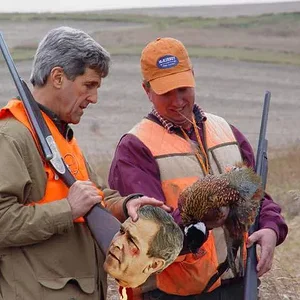 John_Kerry_Hunt2.webp
