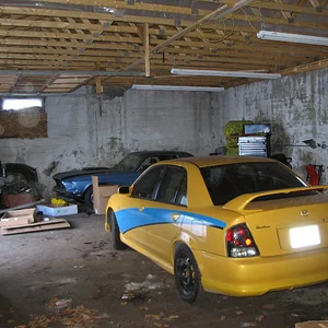 garage 002.webp