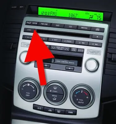 06_Mazda5_Audio.jpg