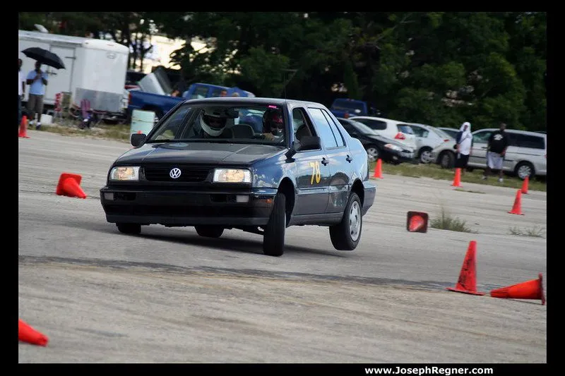 105750194-L.webp