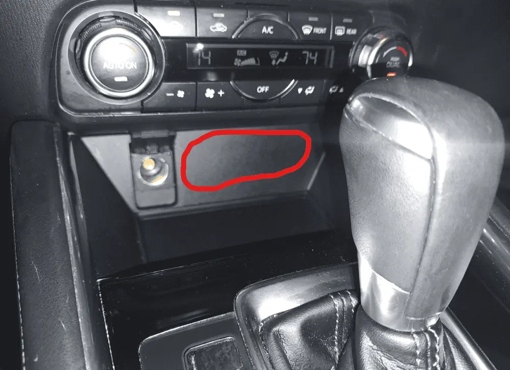 12V outlet.png
