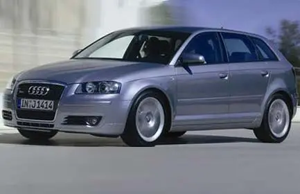 2005_Audi_S4Wagon_ext_1.jpg
