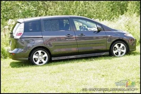 2006-Mazda5-GT-12.jpg