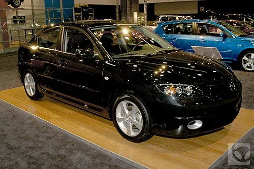 2006_Mazda_3__front.jpg
