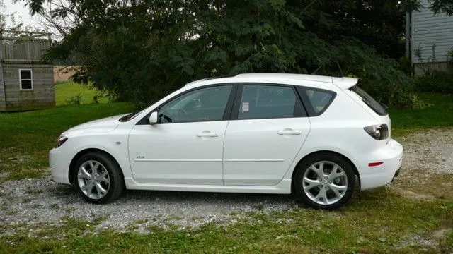 2007 Mazda 3 1.jpg