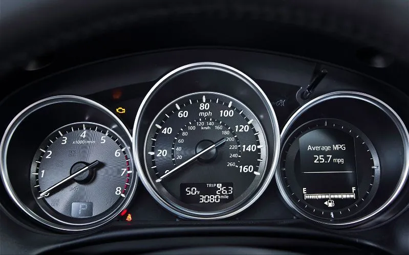 2014-Mazda-CX-5-Grand-Touring-instrument-cluster.jpg