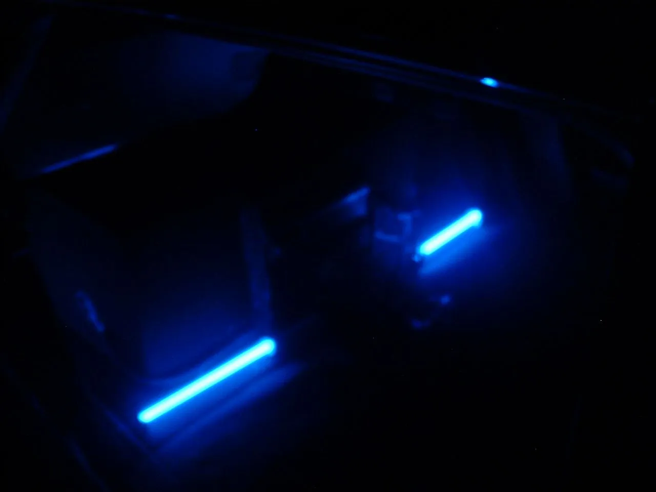 3-neon, backseat.JPG