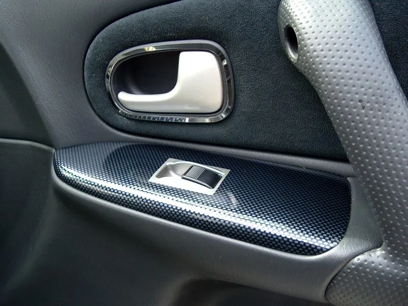 800x600_chromedashtrim07.jpg