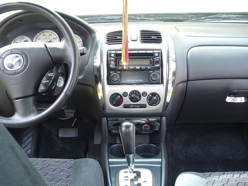 800x600_chromedashtrim11.jpg