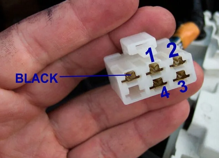 AC PINOUT.webp