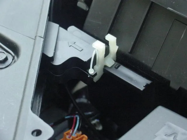 Air Box clip 08.JPG