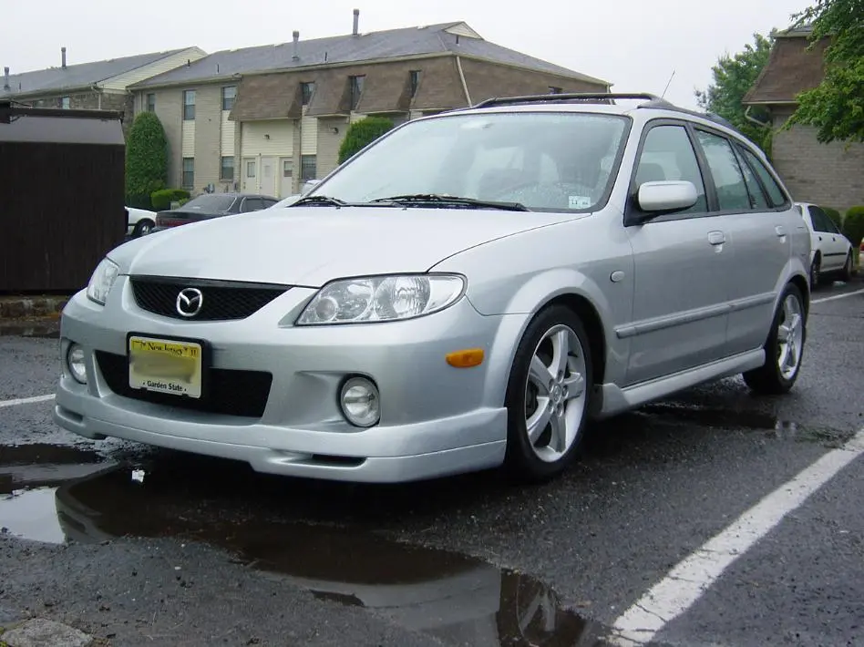carwithlip1.jpg