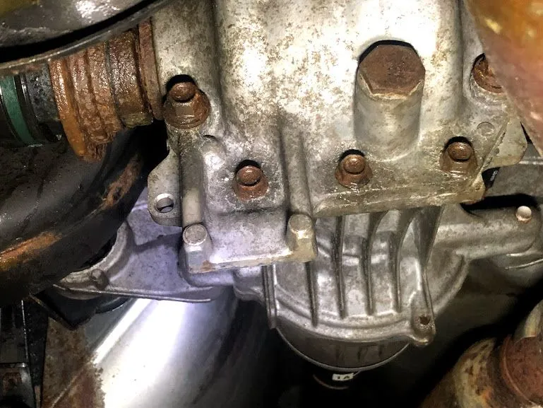Center rear differential pic.jpg