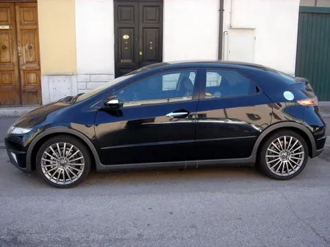 civic1.webp