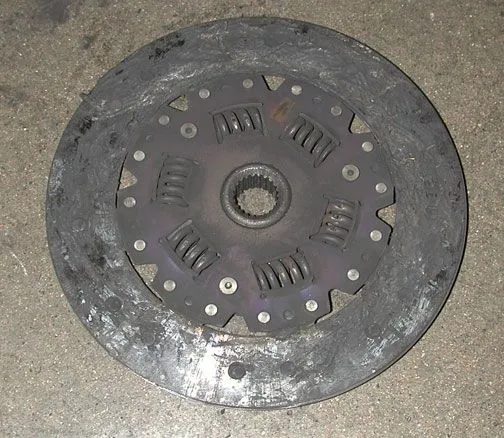 clutch03.webp