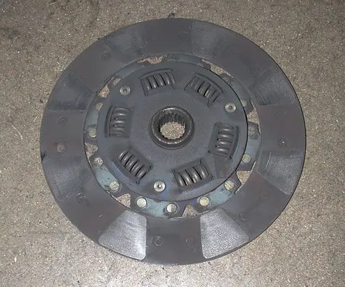 clutch04.webp