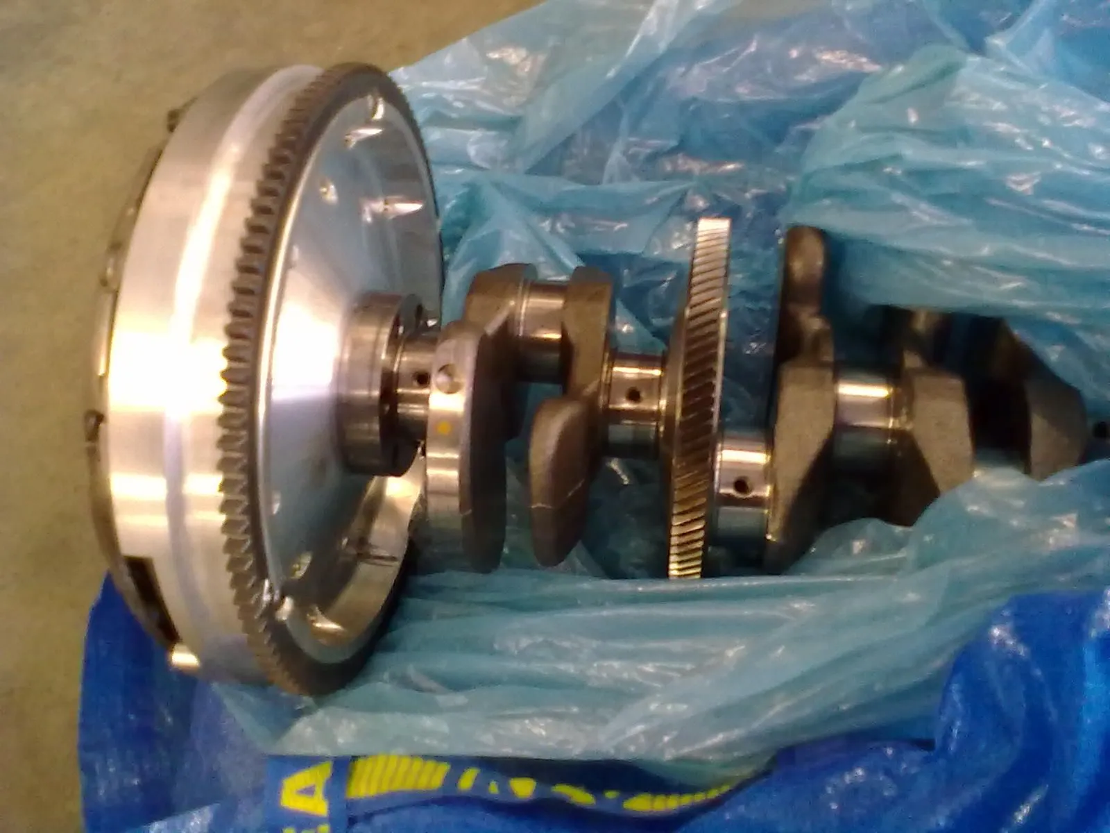 crankshaft_flywheel_clutch.jpg