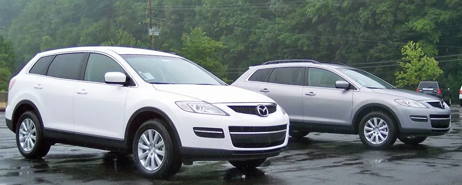 CX-9 CRYSTAL WHITE & LIQUID PLATINUM 2.jpg