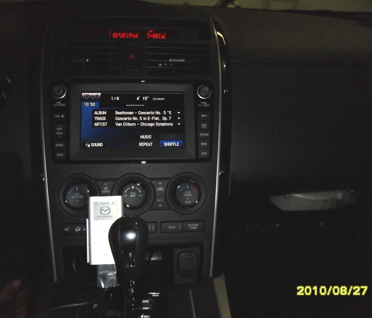 CX-9 ipod module install 3.jpg