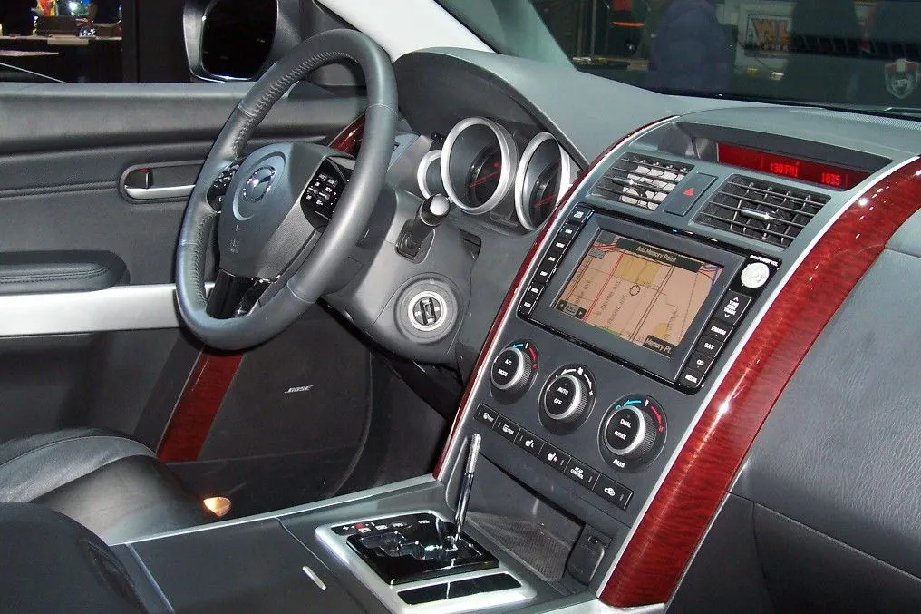 CX9 dash.jpg