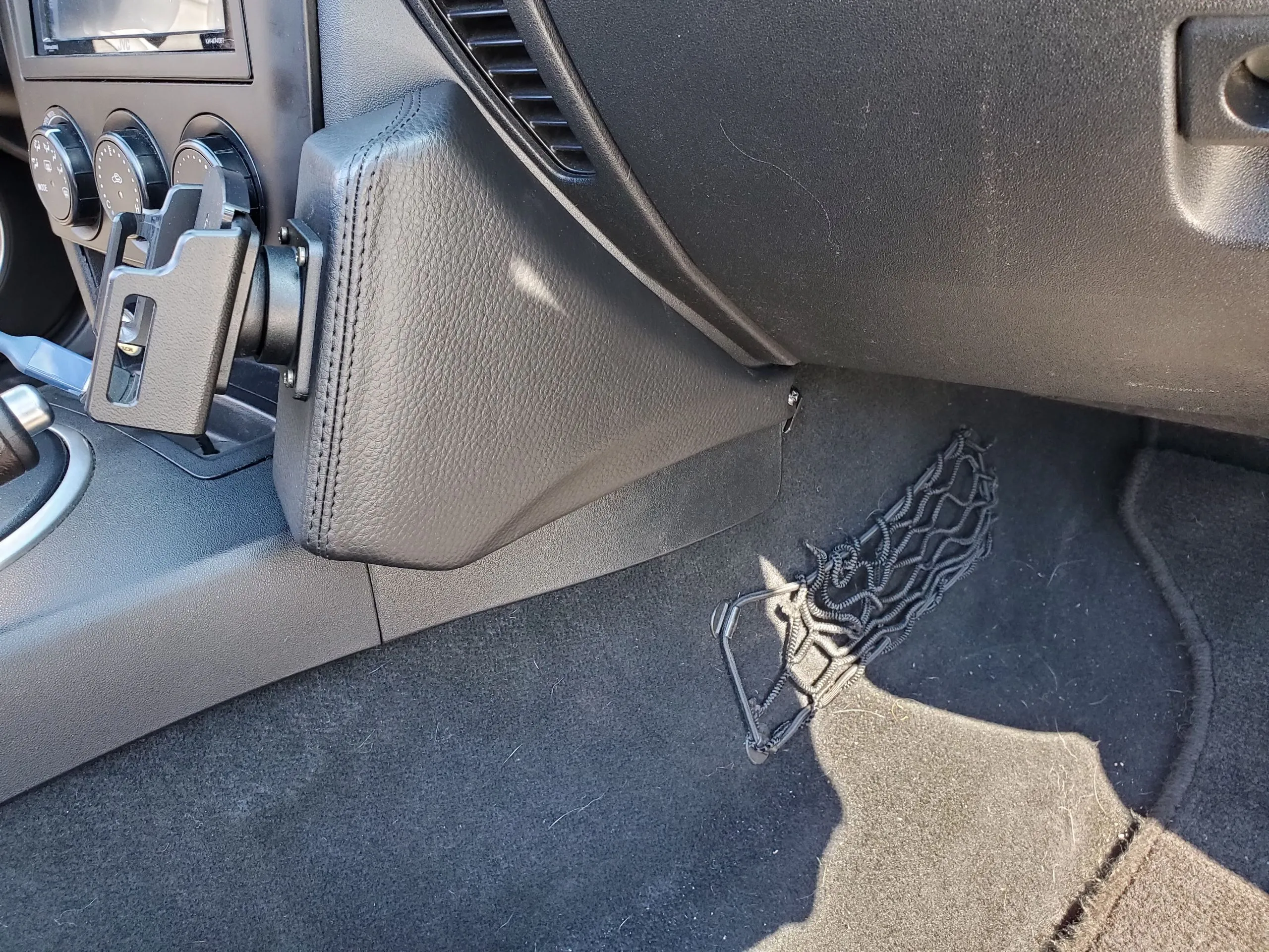 Emilia - Kuda Car Mount1.jpeg