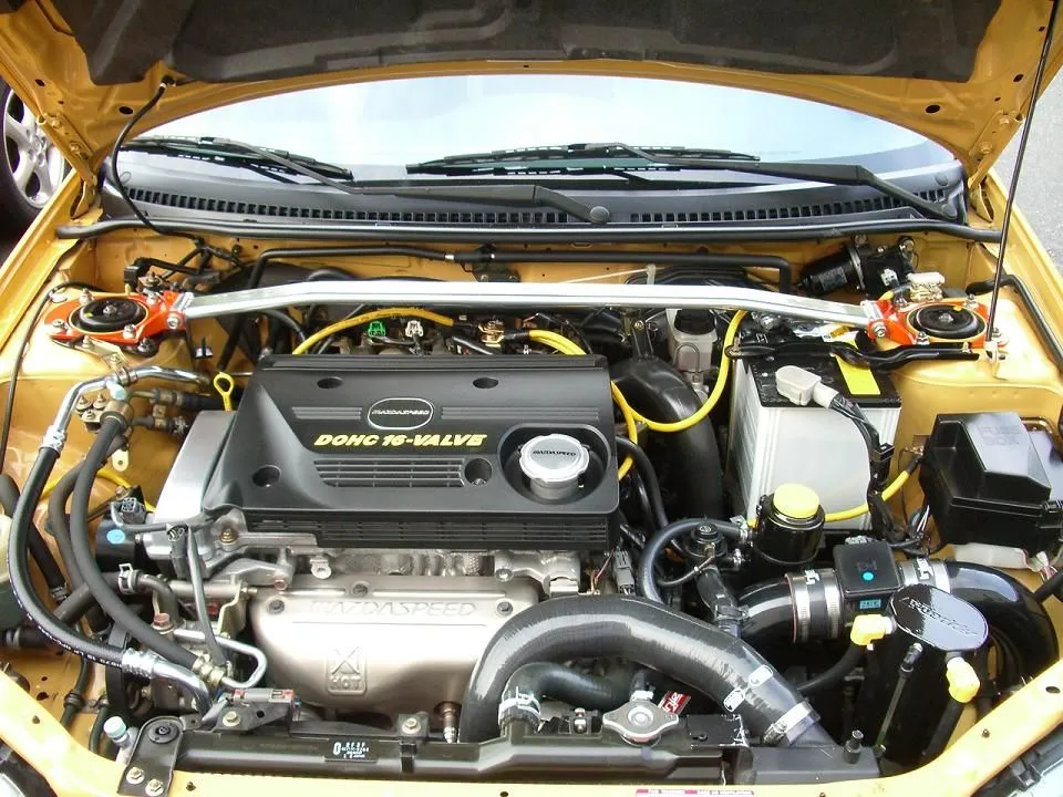 engine_bay14.JPG