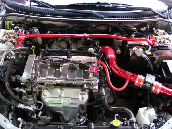 engine_bay_one.jpg