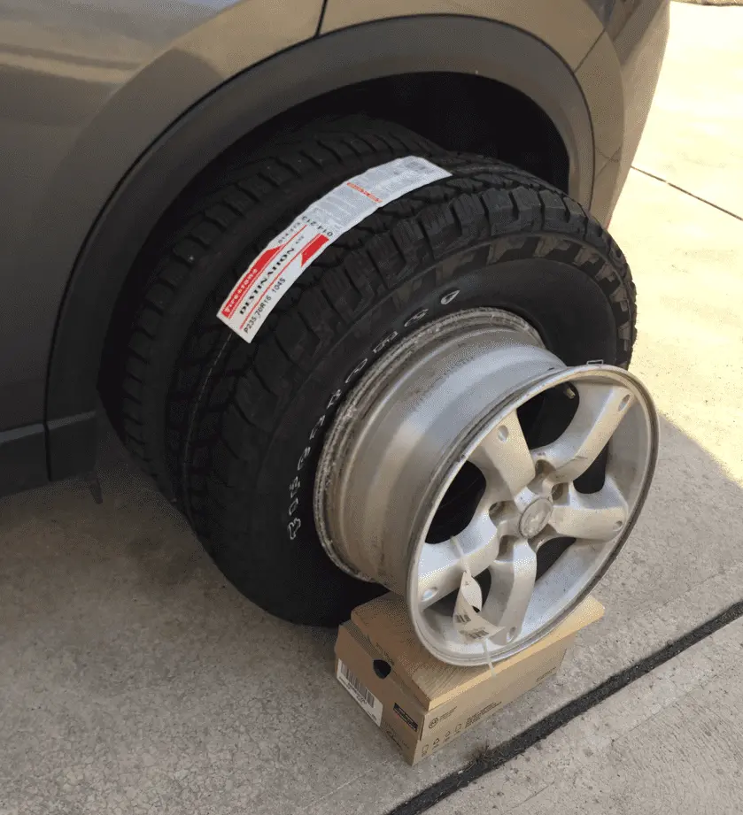firestone 235 70r16 vs. nokian 225 65r17.png