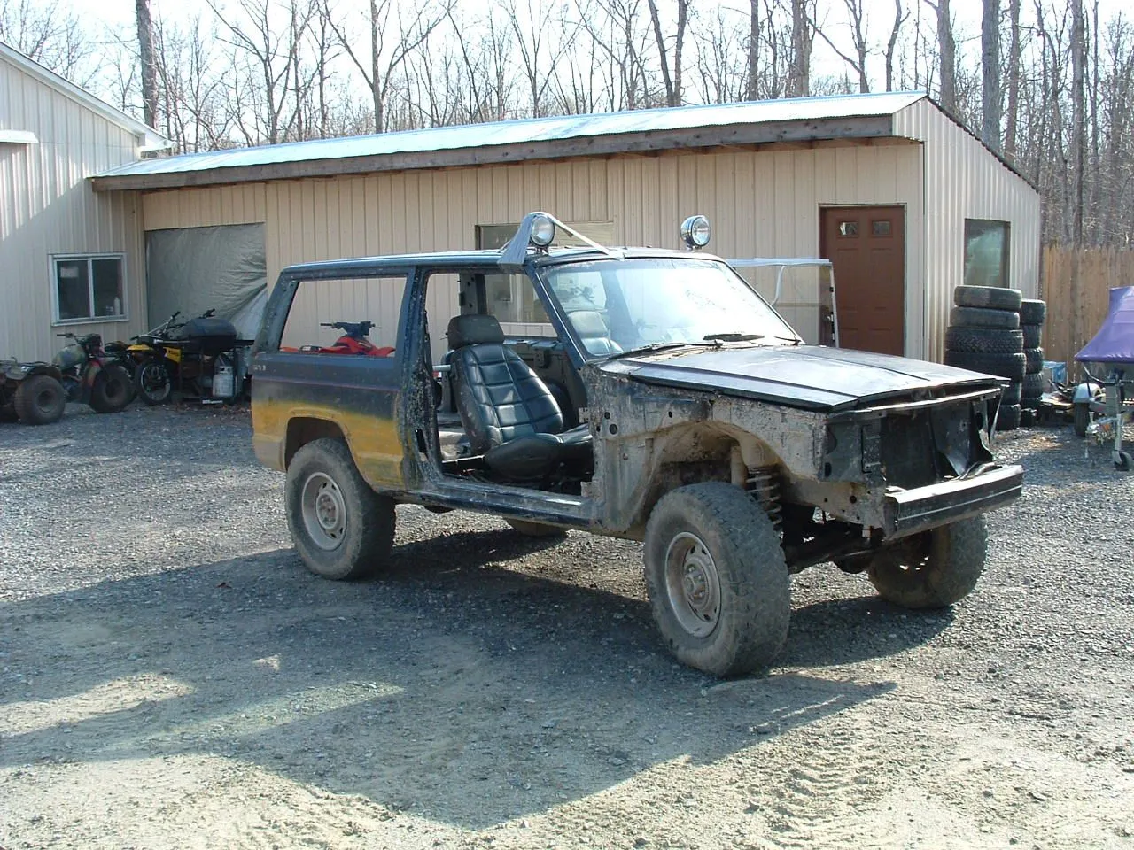 Frank n jeep.webp