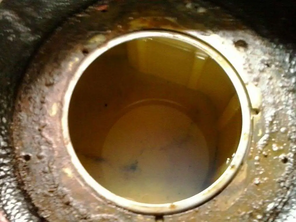 Fuel-Filter-How-To088-zpse9b89088.jpg
