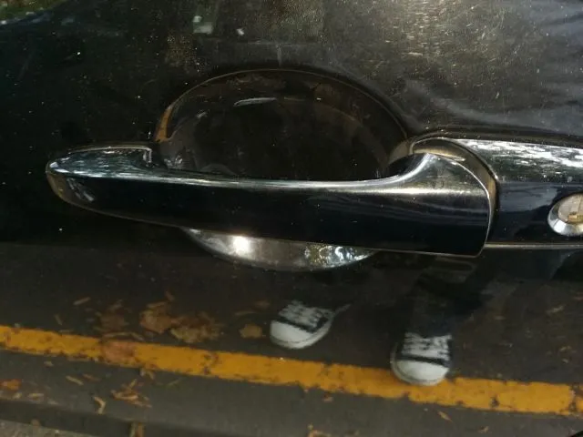 handle1-resized.jpg