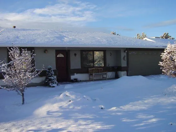 House Snow Front 8.JPG