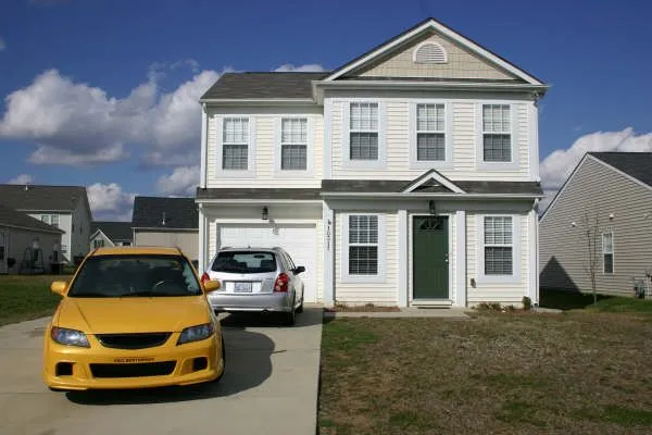house004.webp
