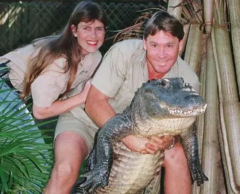 irwinfamily_wideweb__470x379,0.webp