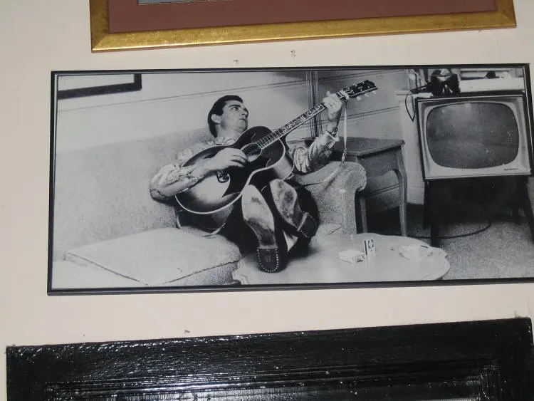 johnny cash.webp