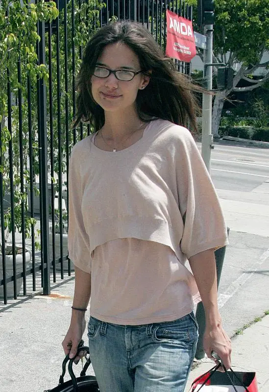 katielip03.webp